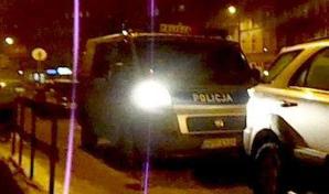 [VIDEO] Nocne uderzenie Rutkowskiego i Policji w handlarzy podrabianą odzieżą drogich, światowych marek!