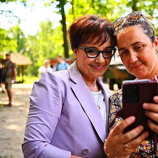 Bezpieczeństwo nie zna ceny. Zrobimy wszystko, żeby Polacy czuli się bezpiecznie. Marszałek Sejmu z wizytą na Dolnym Śląsku – relacja